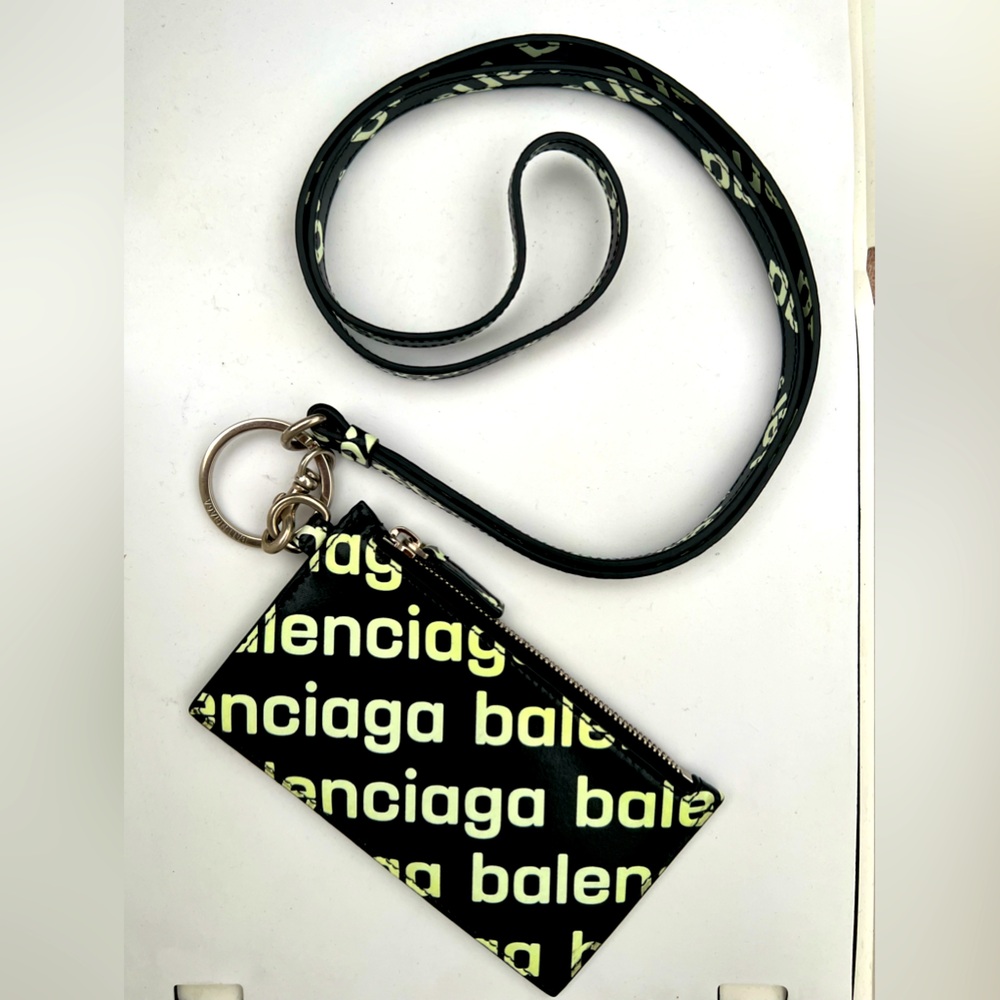 Balenciaga Cash card case on keyring. Glow in the dark balenciaga logo.